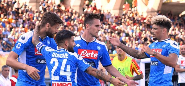 190922 Fotboll, Serie A, Lecce - Napoli: Fernando Llorente of Napoli celebrates with team mates Lorenzo Insigne, Arkadiusz Milik and Malcuit after scoring the goal of 0-1Lecce 22-09-2019 Stadio Via del Mare Football Serie A 2019/2020 US Lecce - SSC Napoli Photo Carmelo Imbesi / Insidefoto
© Bildbyrån - COP 139 - SWEDEN AND NORWAY ONLY